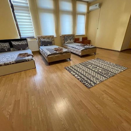 Ela Hostel Prizren Exteriör bild