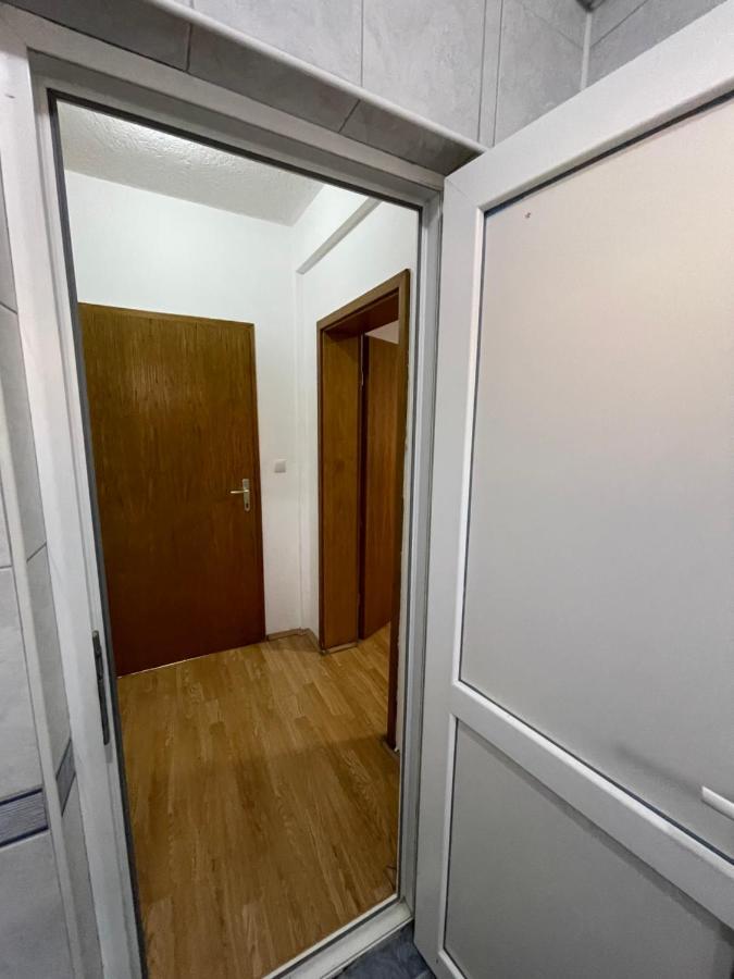Ela Hostel Prizren Exteriör bild